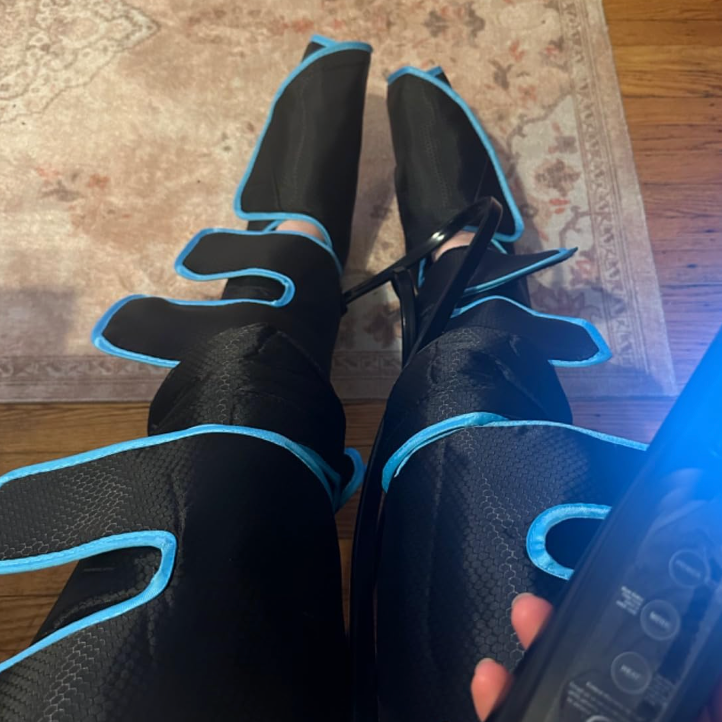 LegEase Pro™ – Gentle Compression, Everyday Comfort. - Sunny Skyline